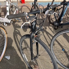 SPECIALIZED スペシャライズド SIRRUS 700ccクロスバイク 3×7段ギア 黒