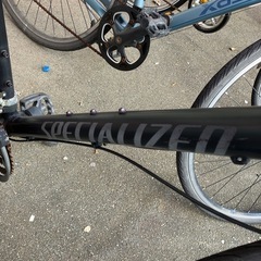 SPECIALIZED スペシャライズド SIRRUS 700ccクロスバイク 3×7段ギア 黒