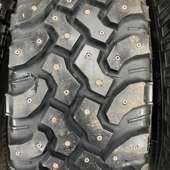 スパイクタイヤ（マカロニ）
215/75r/15