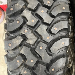 スパイクタイヤ（マカロニ）
215/75r/15