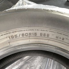  ダンロップタイヤ195//80/15 　4本 