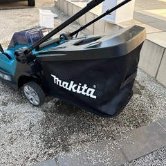 マキタ 充電式芝刈機 430mm 保証有り