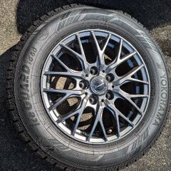 スタッドレスタイヤとホイールのセット 195/65R15