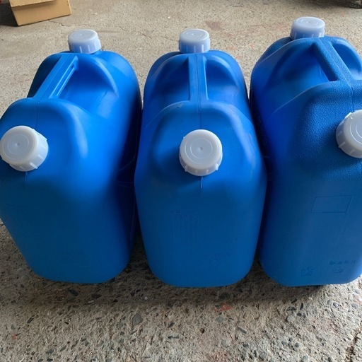 灯油ポリタンク　18ℓ