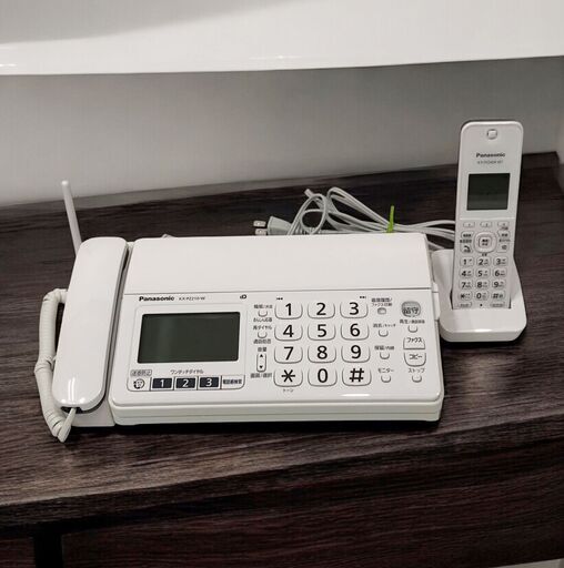パナソニック　ファックス　子機付き　Kx-PZ210-W KX-FKD404 Amazon | パナソニック 増設子機 ホワイト KX-FKD404-W