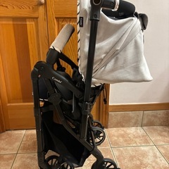 【美品】 combi♥スゴカルベビーカー (星柄) ﾍﾞﾋﾞｰｶｰｼｰﾄ付き