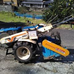 芋掘り機付き  ディーゼル耕運機　セル付き  8馬力　実働