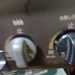 ガステーブル、パロマ製で２０２２年度あまり、つかつて、いないです。新品同様です。