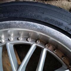 17インチ 8.5J 2本　235 40 17　メーカーわかりません。