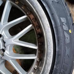 17インチ 8.5J 2本　235 40 17　メーカーわかりません。