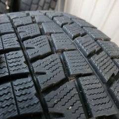 スタッドレスタイヤ　ホイール付き　3人が問い合わせ中
