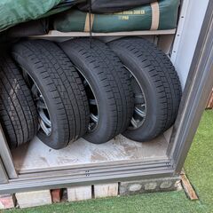 スタッドレス＋アルミホイール（日産エクストレイルに使用）