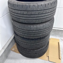 235 50 18タイヤ