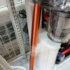 🧧人気のダイソン🧧Dyson ダイソン 2022年製 Cyclone V10 Fluffy SV12 FF LF🧧3919