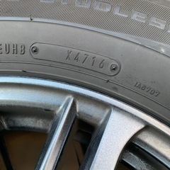 スタッドレスタイヤ、ホイールセット　215-65-16  引き取り限定
