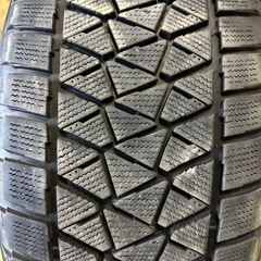 285/50/20スタッドレスタイヤ