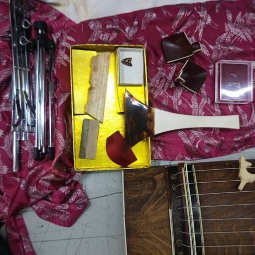 琴 13弦 弦楽器 バチ 譜面台付 セット 演奏会用 和楽器 骨董 全長