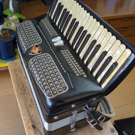 EXCELSIOR 400/S Piano Accordion with dedicated case Used from