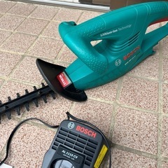 BOSCH AHS 45-15 LI ボッシュガーデンツール 10.8V バッテリーヘッジトリマー （450mmブレード