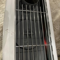 20年製　トヨトミ　煙突式ストーブ　木造〜17畳　鉄筋〜27畳 