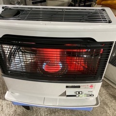 20年製　トヨトミ　煙突式ストーブ　木造〜17畳　鉄筋〜27畳 