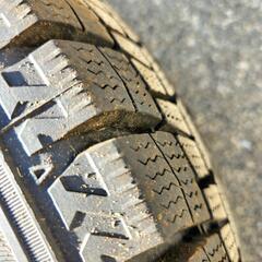 【1シーズンのみ使用】スタッドレスタイヤ 145/70R12 ダンロップ ホイール付き