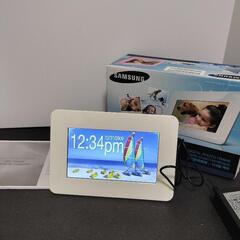 早い者勝ち】UN-JS120 15インチ ポータブル防水テレビ