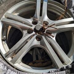 タイヤ スタッドレス4本　サイズ写真でわかりますか？