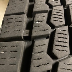 ヨコハマスタッドレスタイヤ　ハイエース　2020年、2019年製　