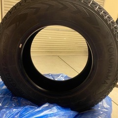 ヨコハマスタッドレスタイヤ　ハイエース　2020年、2019年製　