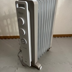 DeLonghi オイルヒーター Vernicadore RHJ21F0812 Amazon | De'Longhi (デロンギ) オイルヒーター ヴェルティカル