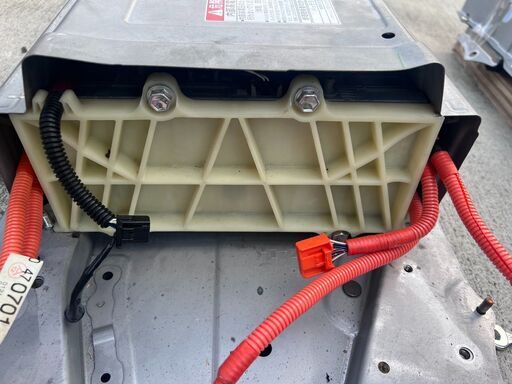 ZVW30 プリウス ハイブリッドバッテリー ジャンク品 HVバッテリー 個人