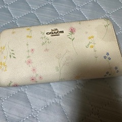 COACH 白 花柄 長財布 箱 付属品あり