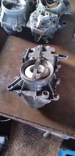 Mベンツ124-300CE-24Vエンジンエヤフロ販売 (ウミ) 成田のパーツの中古 