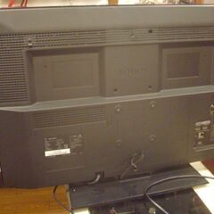 シャープ液晶テレビ　３３インチ