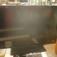 シャープ液晶テレビ　３３インチ