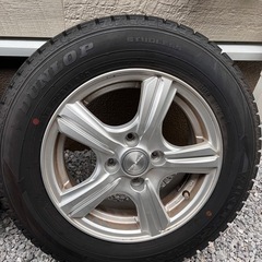スタッドレスタイヤ　WINTER MAXX 02　４本　