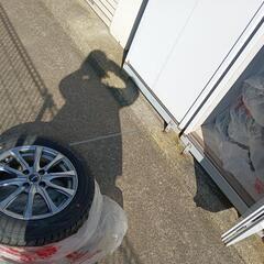 【美品早いもの勝ち】HONDAフィットのホイルとDUNLOPスノータイヤ4本セット