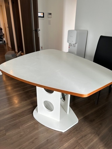 TECTA（テクタ）テーブル (あい) 勝どきのテーブル《ダイニング  