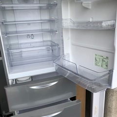 キッチン家電   AQUAノンフロン　冷凍冷蔵庫　AQRー36D2(S) 形　355リットル　2015年製