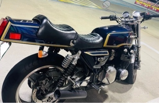 車検二年付 カワサキ GPZ400R 美車 D3 低走行5800キロ 人気の黒×金