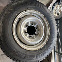 取引中！！期間限定！スタッドレス4本 ブリザック VL1 195/80R15 107 