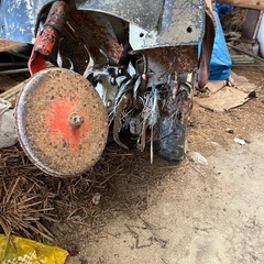 お話中　小型耕運機