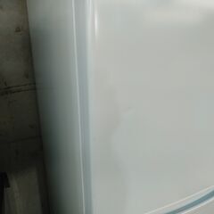 3か月間保証☆配達有り！22000円(税抜）アイリスオーヤマ 142L 2ドア冷蔵庫 2022年製 ホワイト
