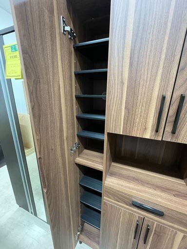 お早めに!! 【ジモティ来店特価！！】 ハイシューズボックス ブラウン
