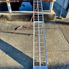 アルミラダーレール 2つ折りアーチランプ