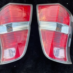 DBA-RK1,RK2 ホンダ ステップワゴン 純正 左右テールライト RK1 RK2 ホンダ ステップワゴン 左右テールライト