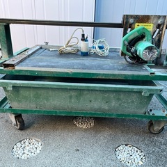 日立 カッタ CM6 石材カッター 作業台付き コンクリートカッター タイルカッター 日立 カッタ CM6 石材カッター 作業台付き コンクリートカッター