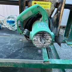 日立 カッタ CM6 石材カッター 作業台付き コンクリートカッター タイルカッター 日立 カッタ CM6 石材カッター 作業台付き コンクリートカッター