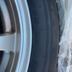 BRIDGESTONE　BLIZZAK　STADLESS　TIRE　4本　1シーズン使用　ホイ‐ル付き